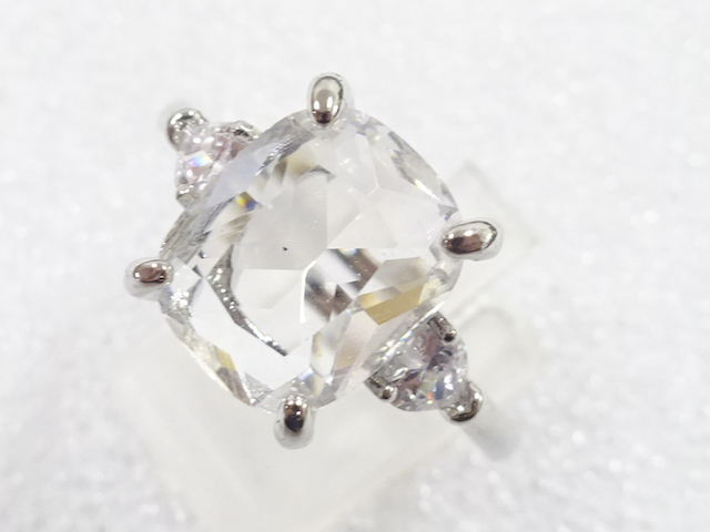 JAPANESE KIMONO / ANTIQUE CRYSTAL RING (SIZE 24)